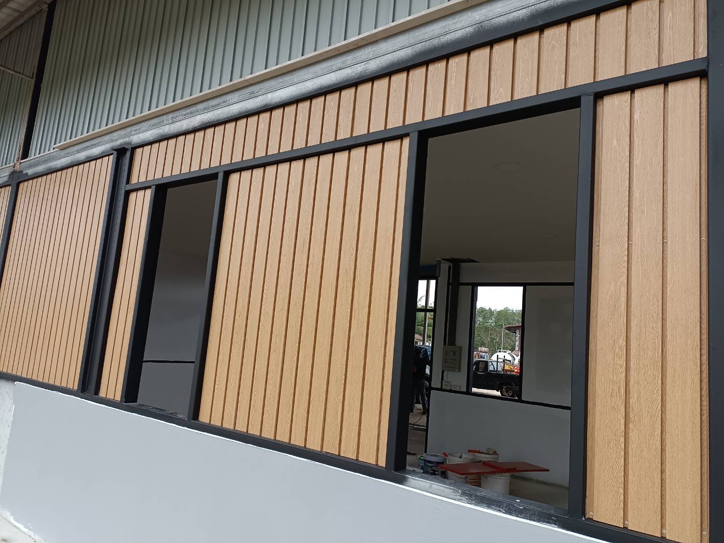 I-thana Wall RIB, ลอนผนังระแนง